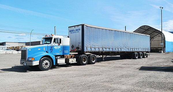 CURTAIN SIDE TRAILER